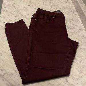 Mossimo Denim Burgundy Jeans Mid Rise Skinny Button Fly 14/32R Super Stretch